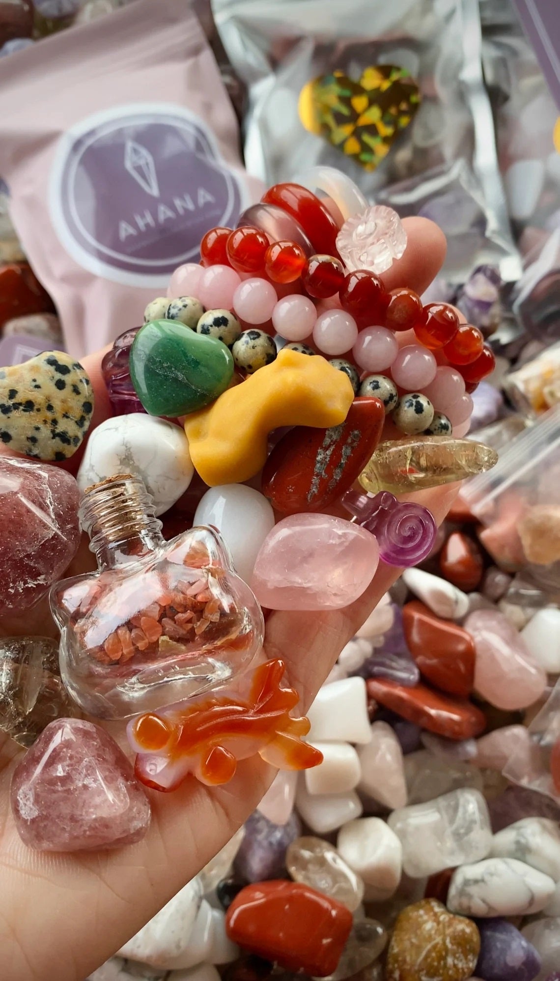Love Mix Crystal Scoops - Love Themed Crystal Confetti (125g/4.5oz Crystal Pouch) - Tumbles, Jewelry and Carvings
