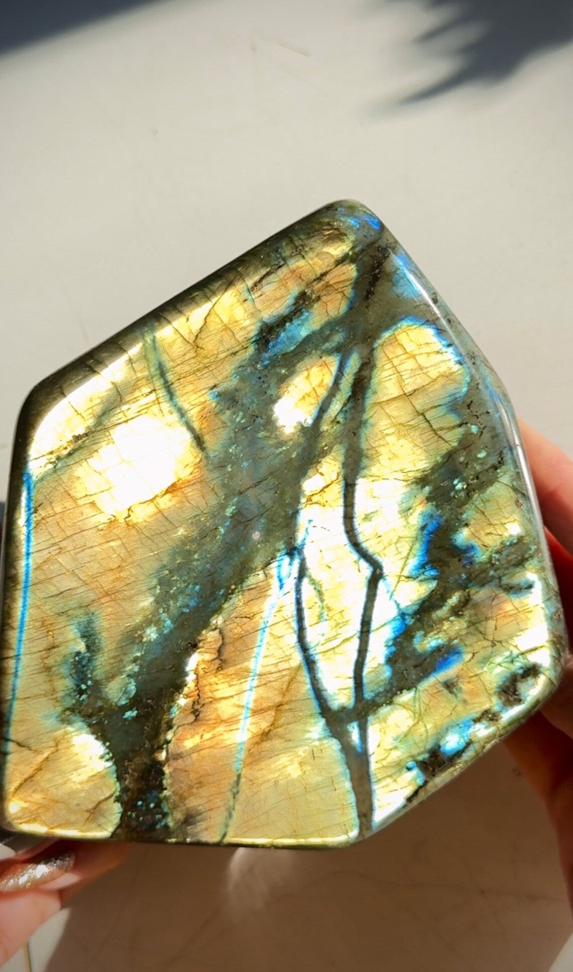 Enormous Golden Rivers Yellow Blue Flash Labradorite Crystal Free Form Peacock Full Face Flash 1600g 14x12x4cm 56.4oz 5.5x4.7x1.6in 21R